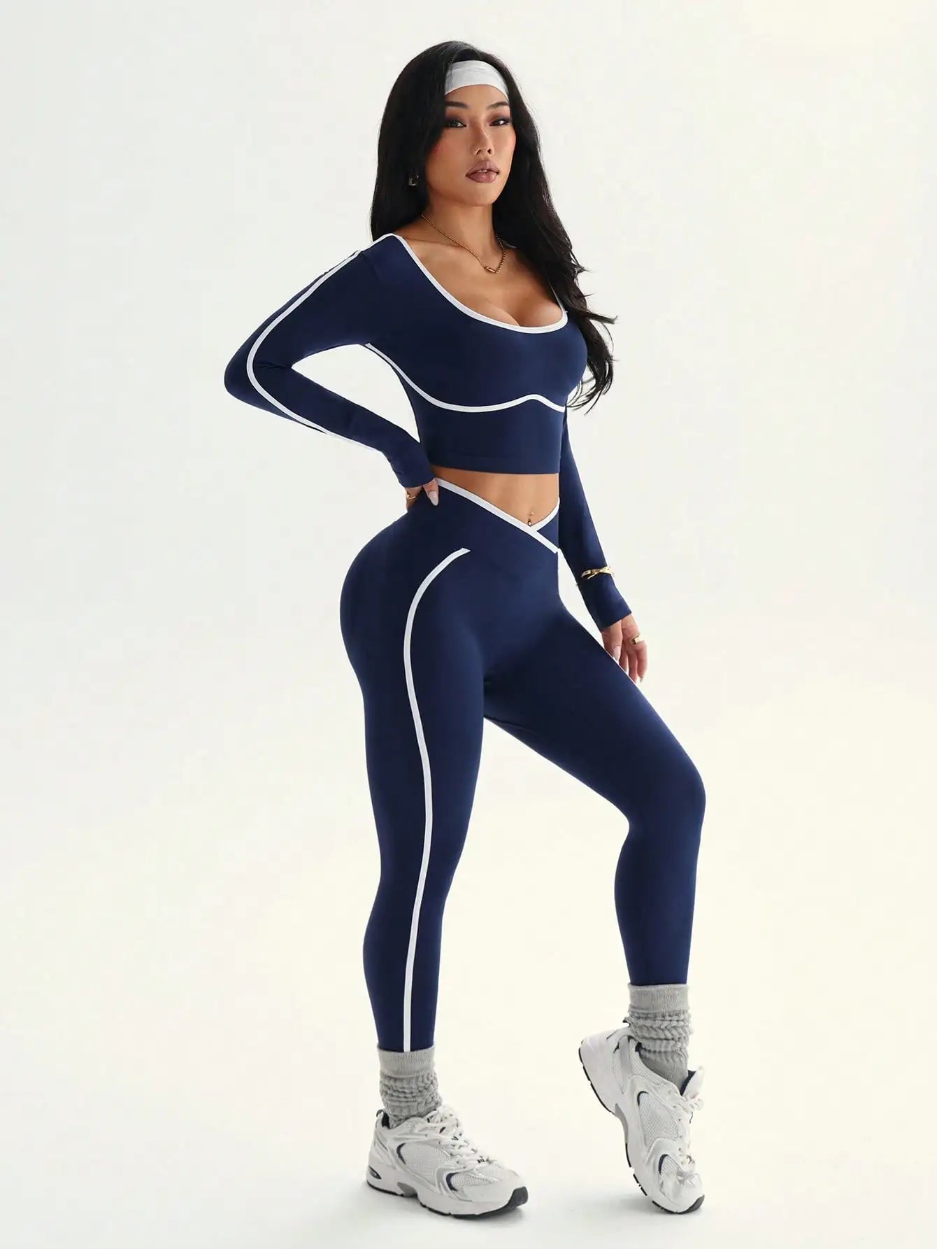 Women's Fall/Winter New Arrival Round Neck Long Sleeve Yoga Top Outdoor Sports Fitness Yoga Pants