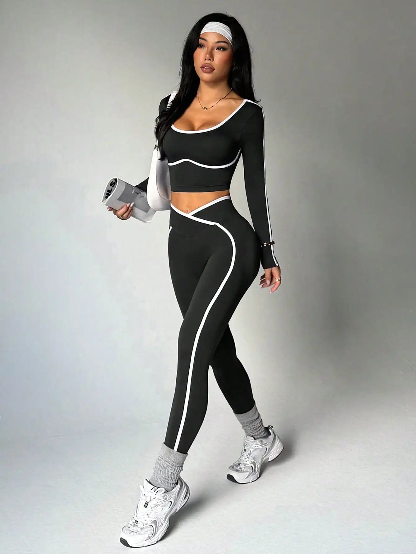 Women's Fall/Winter New Arrival Round Neck Long Sleeve Yoga Top Outdoor Sports Fitness Yoga Pants