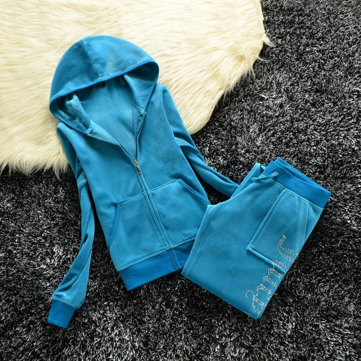 Winter Velvet Tracksuit for Women Juicy Tracksuit Heavy Duty Fleece Lined Hoodie and Pants Set | Solid Color Warm Jogger Outfit