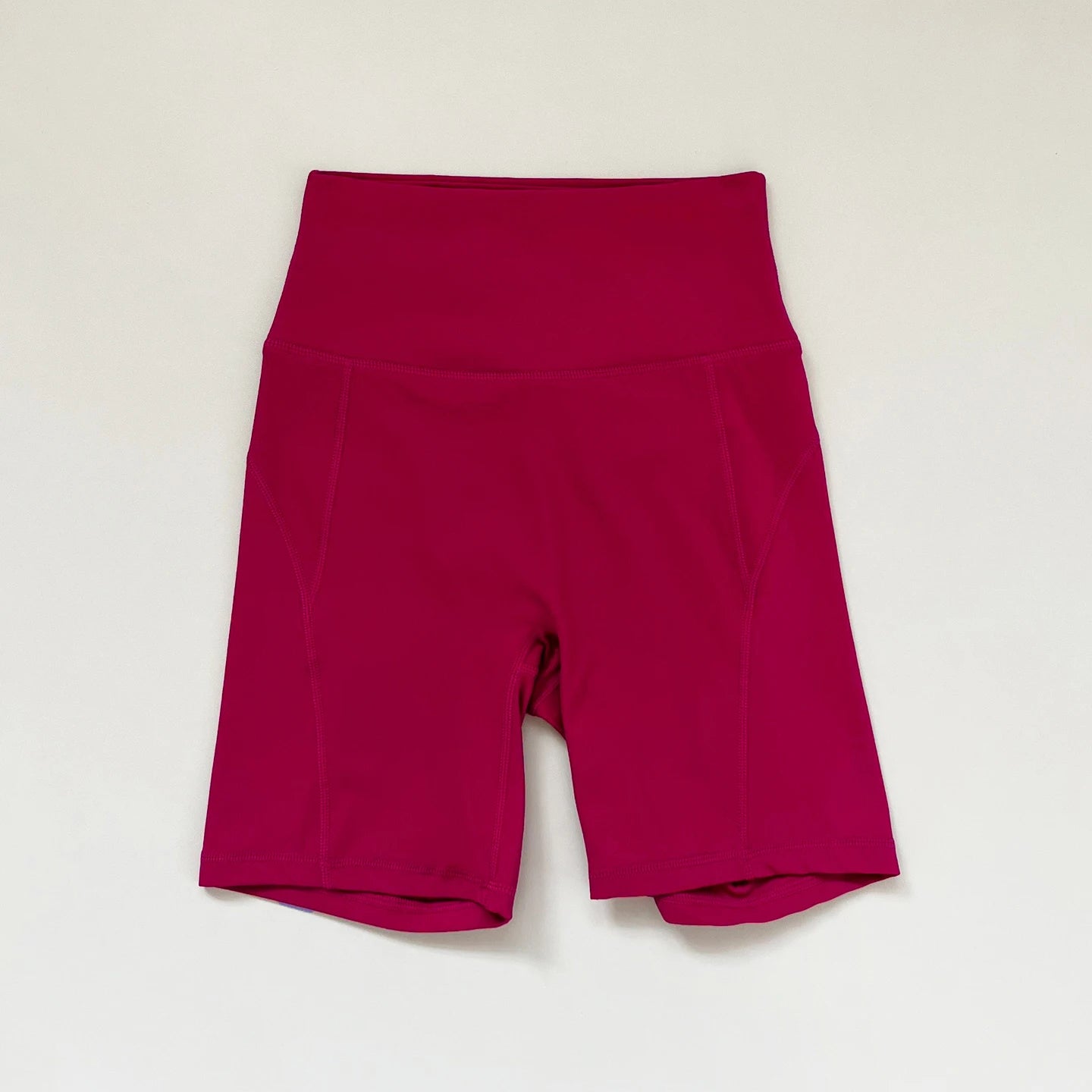 High waisted and hip lifting peach hip sports shorts for women in summer  feeling yoga and fitness pants for running and cycling