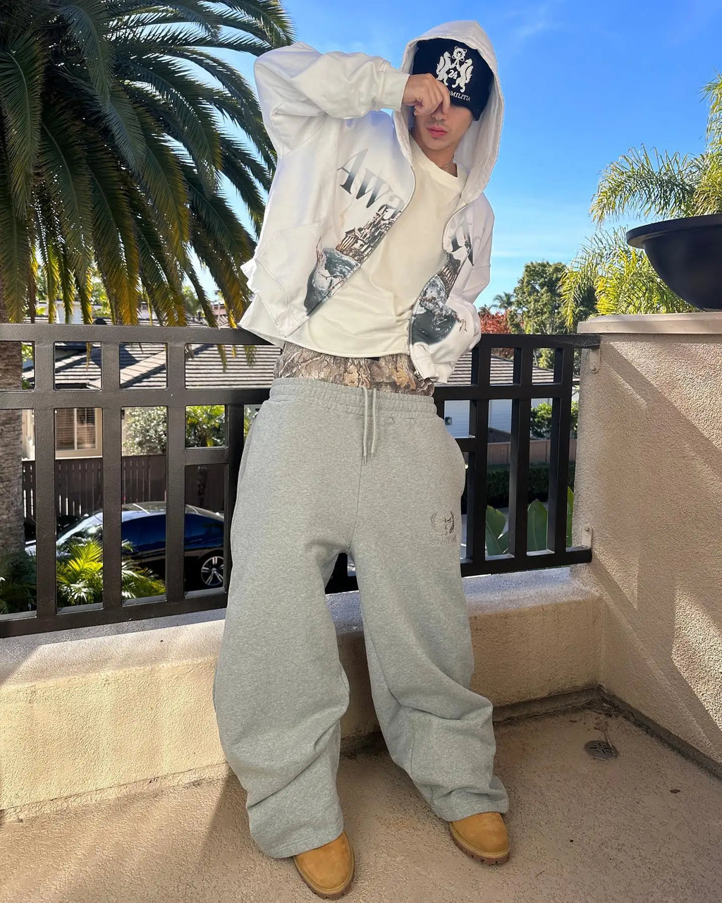 Y2K Retro Sweatpants Double Waisted Embroidered Camouflage Pattern Wide Leg Pants Men Trend Casual Streetwear Unisex Baggy Pants