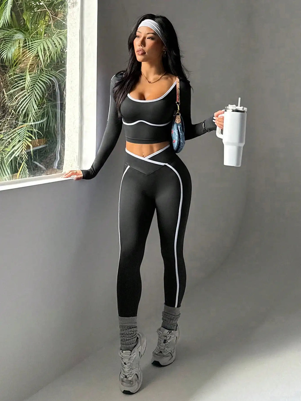 Women's Fall/Winter New Arrival Round Neck Long Sleeve Yoga Top Outdoor Sports Fitness Yoga Pants